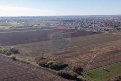 Teren Construcții intravilan de 7500 mp, în Săbăreni - 7