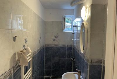 Apartament cu 3 camere semidecomandat în Rovinari - 4