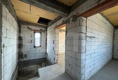 Casa semi-finisata P + E, 111 mp utili, teren 339 mp, Piel - 6