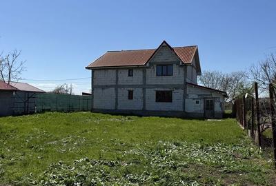 Casă cu 4 camere în Limanu - 4