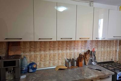 Apartament cu 4 camere semidecomandat în Central - 2