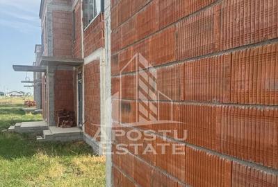 Duplex cu toate utilitatiile in Mosnita Noua