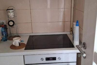 Garsonieră decomandată în Parcul Carol