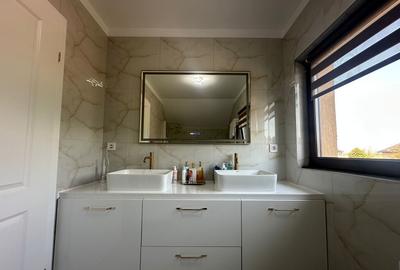 Case moderne in Halchiu lini?te, intimitate ?i acces rapid catre BV! - 9