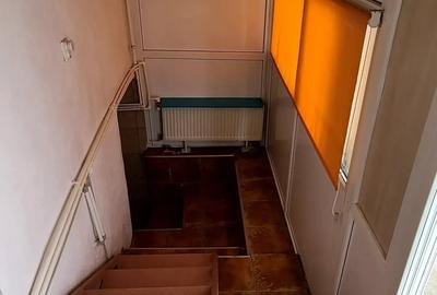 Inchiriez ap. 2 camere central - 3