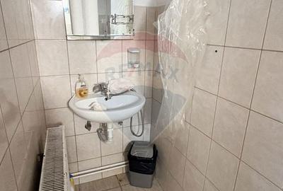 Spațiu comercial, de 141 mp, în Central - 2