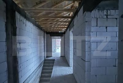 Casa la rosu, cu 4 camere, 145 mp utili, 356 mp teren, zona - 1