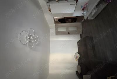 Apartament cu 4 camere decomandat în Micro 15 - 4