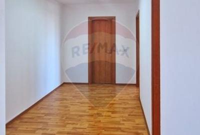 Apartament cu 3 camere semidecomandat în Sud - 5