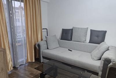 Apartament 2 camere, zona ultracentrala, etajul 3/4, renovat complet