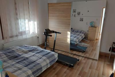 Casă cu 4 camere în Exterior Vest - 2