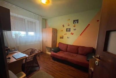 Apartament cu 3 camere in Micro 21 - 2