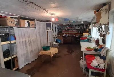 Casă cu 6 camere în Tecuci - 11