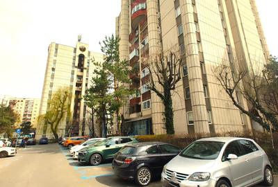Apartament cu 3 camere decomandat în 13 Decembrie - 12