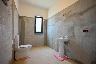 Casa noua pe parter,salon generos,terasa, pod mansardabil,teren 476mp,Sanpetru B - 15