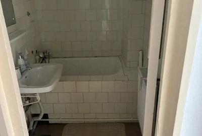 Apartament cu 2 camere decomandat în Caracal