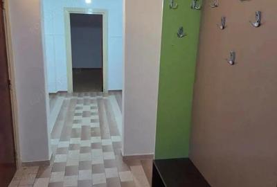 Apartament cu 4 camere decomandat în Vitan - 9