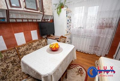 Apartament cu 3 camere semidecomandat în Neptun - 12