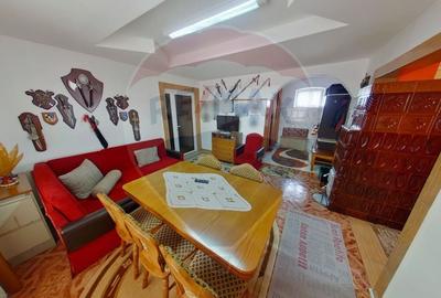 Casa / Vila cu 16 camere de vanzare in zona Bobalna - 4