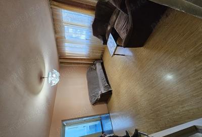 Apartament cu 3 camere semidecomandat în Micro 4 - 3