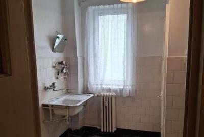 2 camere Semidecomandat , Abator , Et.3/4 ,49mp , necesita renovare 2 camere Semidecomandat , Abator , Et.3/4 ,49mp , necesita renovare - 5
