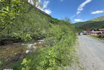 Teren de 1500 mp, în Central