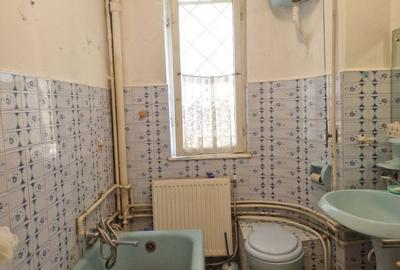 Casă cu 3 camere decomandat în Central - 12