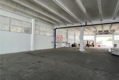 Spațiu comercial, de 1,300 mp, în Central - 4