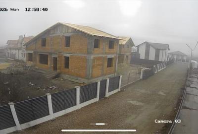 Casă cu 4 camere cu Teren 156 Mp în Golești - 1