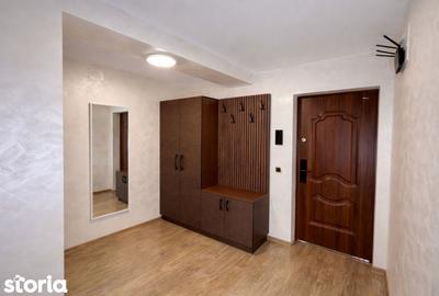 Apartament cu 3 camere în Tractorul