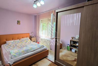 Apartament cu 3 camere semidecomandat în Dacia