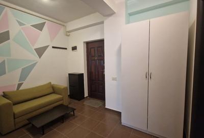 Garsonieră decomandată, mobilată în Roșu - 10