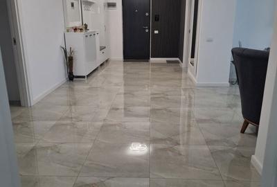 Apartament cu 4 camere decomandat în Paltin - 2
