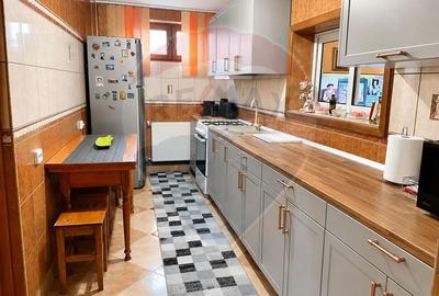 Casă individuală cu 11 camere cu Teren 1010 Mp în Periș - 9