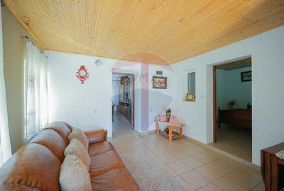 Casa si teren de 1397 mp de vanzare in Ineu, la 18 km de Oradea - 15