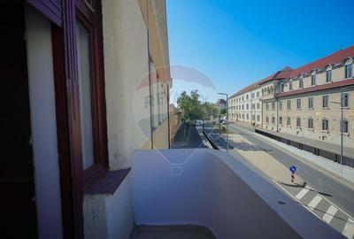 Apartament cu 2 camere de vanzare in zona Ultracentrala - 2