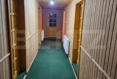 Casă cu 5 camere cu Teren 1789 Mp în Central - 2