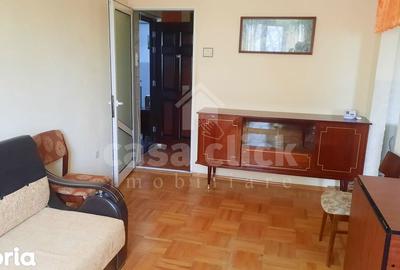 Apartament cu 2 camere semidecomandat, mobilat în Micro 21 - 1