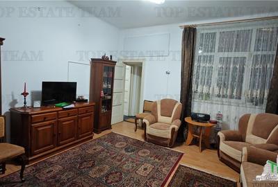 Apartament de 3 camere ultracentral, cladire interbelica (solida) etaj 1, Natiun