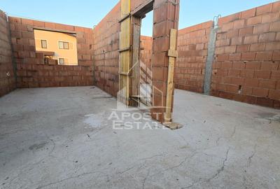 Jumatate de duplex pe parter cu 3 camere si 2 bai, Sag - 4