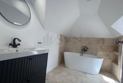 Casă individuală cu 11 camere cu Canalizare în Capitale - 14