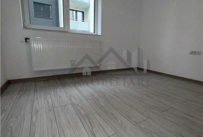 Apartament cu 3 camere decomandat în Miroslava