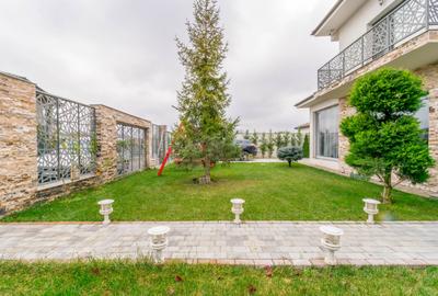 Locuinta construită pentru a fi locuită, nu doar admirată, complet mobilata - 12