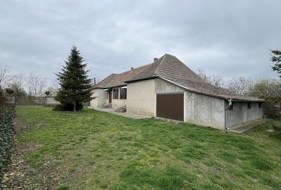 Casă cu 4 camere cu Teren 1079 Mp în Dudeștii Vechi