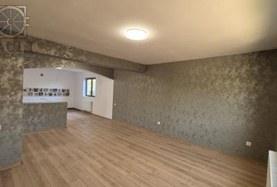 Casă individuală cu 9 camere cu Canalizare în Central - 30