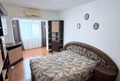 Apartament cu 3 camere decomandat în Central - 3