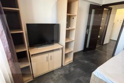 Apartament cu 3 camere decomandat în Tineretului - 3