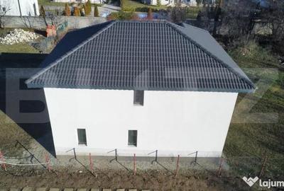 Casă cu 4 camere cu Teren 300 Mp în Șișești - 1
