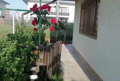 Casă cu Teren 257 Mp în Central - 2