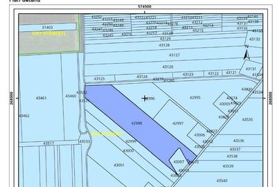 Teren de 42000 mp, în Central - 1